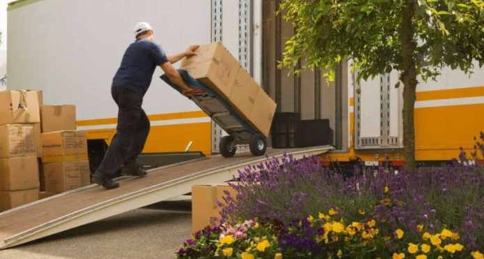 best moving services in Singapore